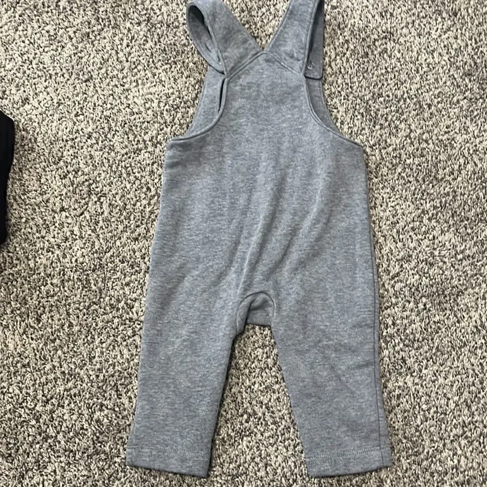 Old navy - fleece romper - 6-12 months - gray